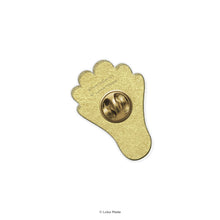 Load image into Gallery viewer, Loka Pin 'Shuttlecock' - Enamel Pin