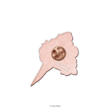 Load image into Gallery viewer, Loka Pin 'Parrot' - Enamel Pin
